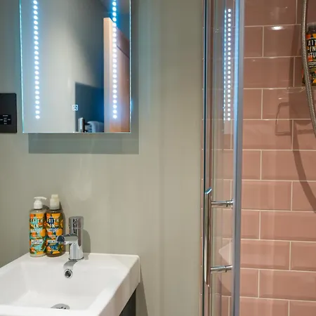 Steppe - 1 Bedroom Luxury By Mint *